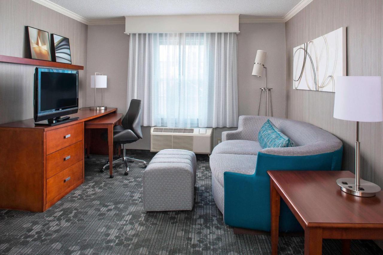 โซเนสตา ซีเลกต์ บอสตัน โลเวลล์ เชล์มสฟอร์ด Hotel ภายนอก รูปภาพ